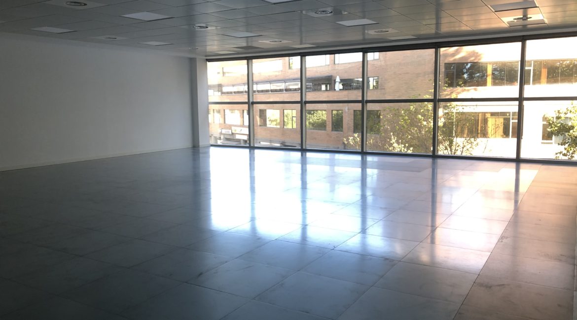 Oficina de 175 m2 recién reformada